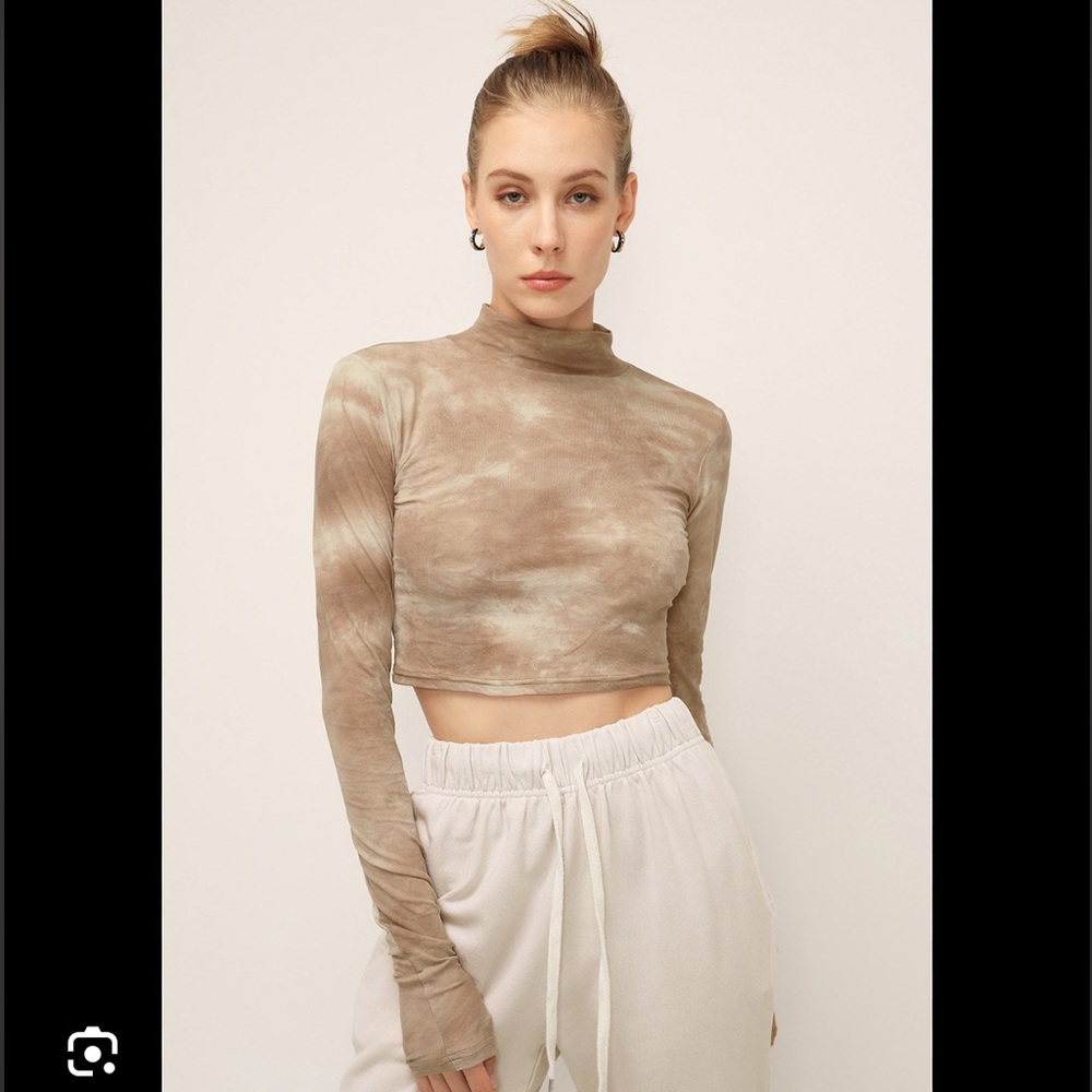 Tie dye cropped turtleneck